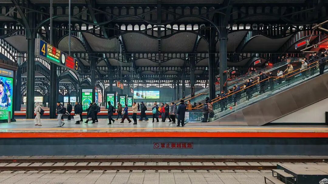 元旦假期火车票今起发售 哈铁增开多趟列车保障假期运力 元旦假期火车票今起发售 哈铁增开多趟列车保障假期运力