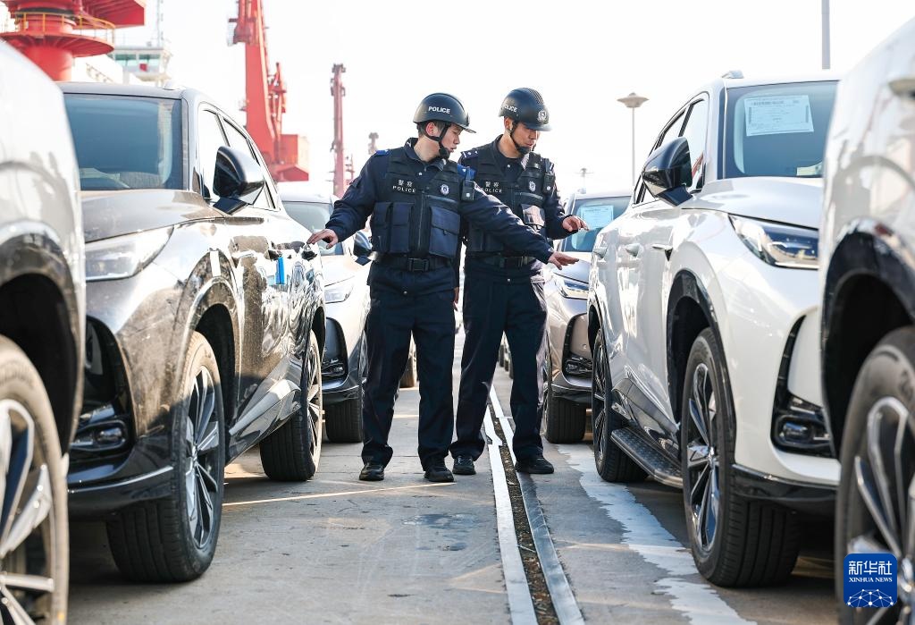 连云港口岸新能源汽车出口增长显著 连云港口岸新能源汽车出口增长显著