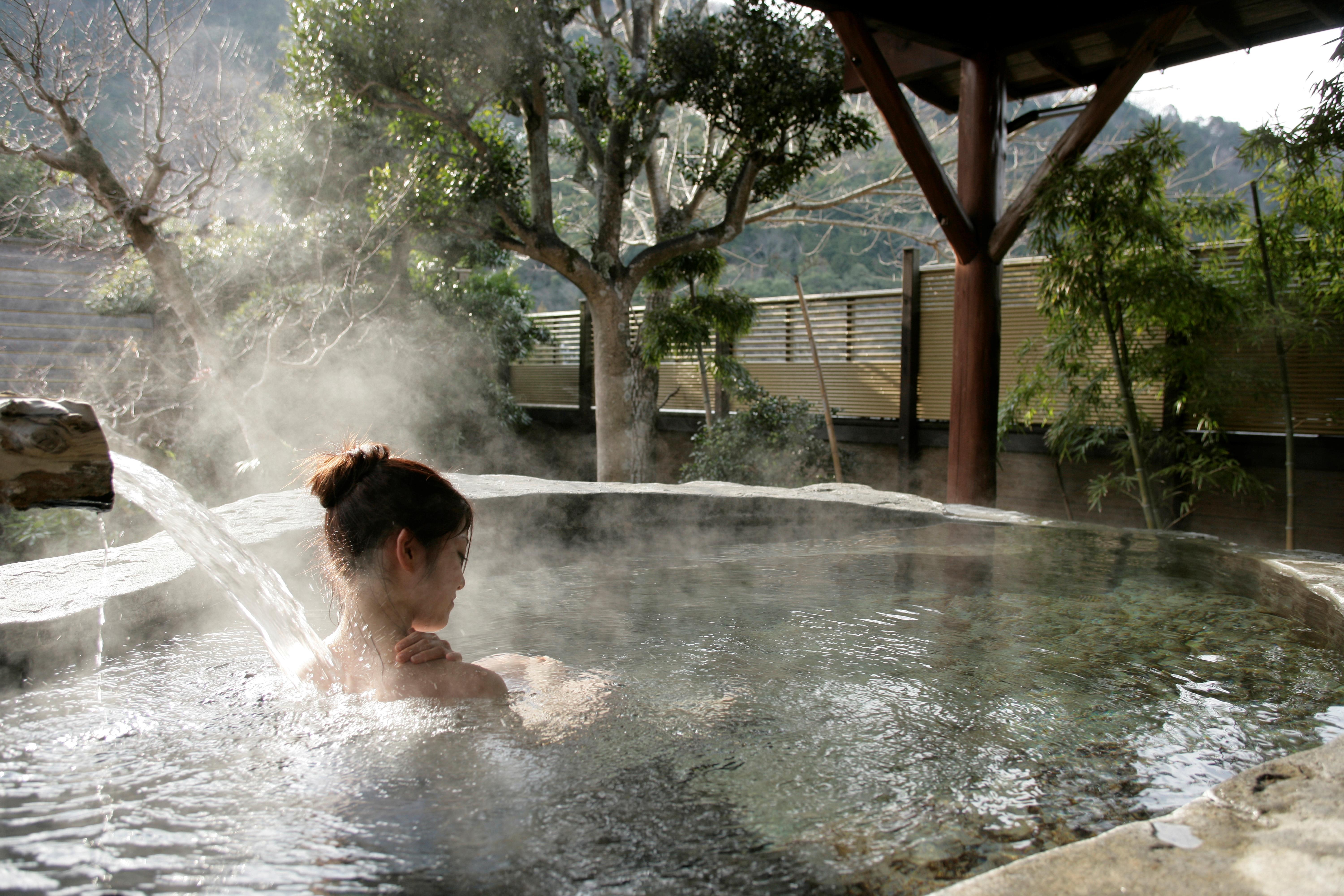 泡对养生、泡错伤身 泡温泉的正确方式你知道吗? 泡对养生、泡错伤身 泡温泉的正确方式你知道吗?