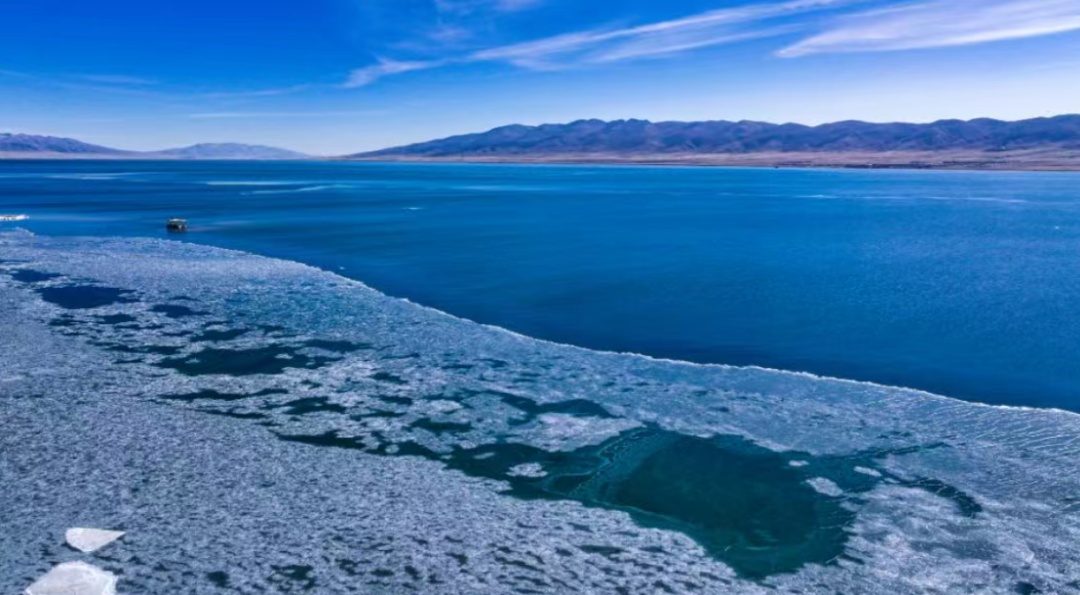速看!限定奇观下的冬日青海湖…… 速看!限定奇观下的冬日青海湖……