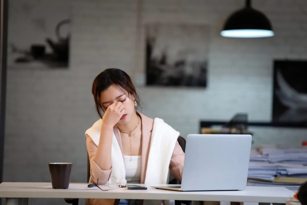 不上网不社交,不点外卖不买新衣……26岁姑娘“低欲望”生活2年多,医生诊断→ 不上网不社交,不点外卖不买新衣……26岁姑娘“低欲望”生活2年多,医生诊断→