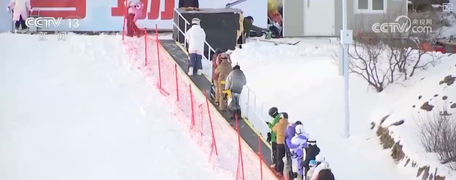 “一地一品、全域联动”冰雪文旅新体验火出圈 “冰雪+”为经济发展添热力 “一地一品、全域联动”冰雪文旅新体验火出圈 “冰雪+”为经济发展添热力