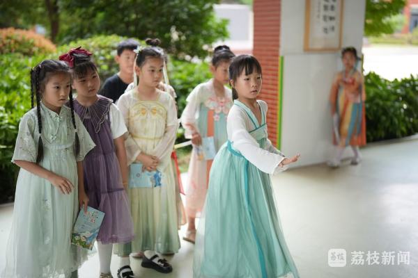 教育部发文“减少考试频次”！江苏学校如何落实