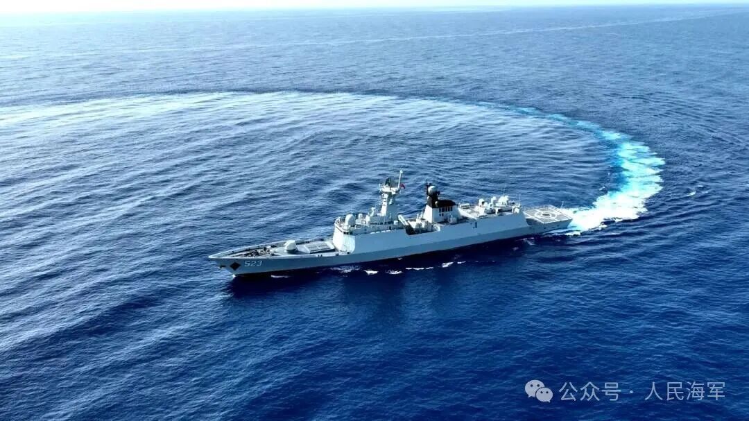 中国海军第47批护航编队完成任务返回舟山