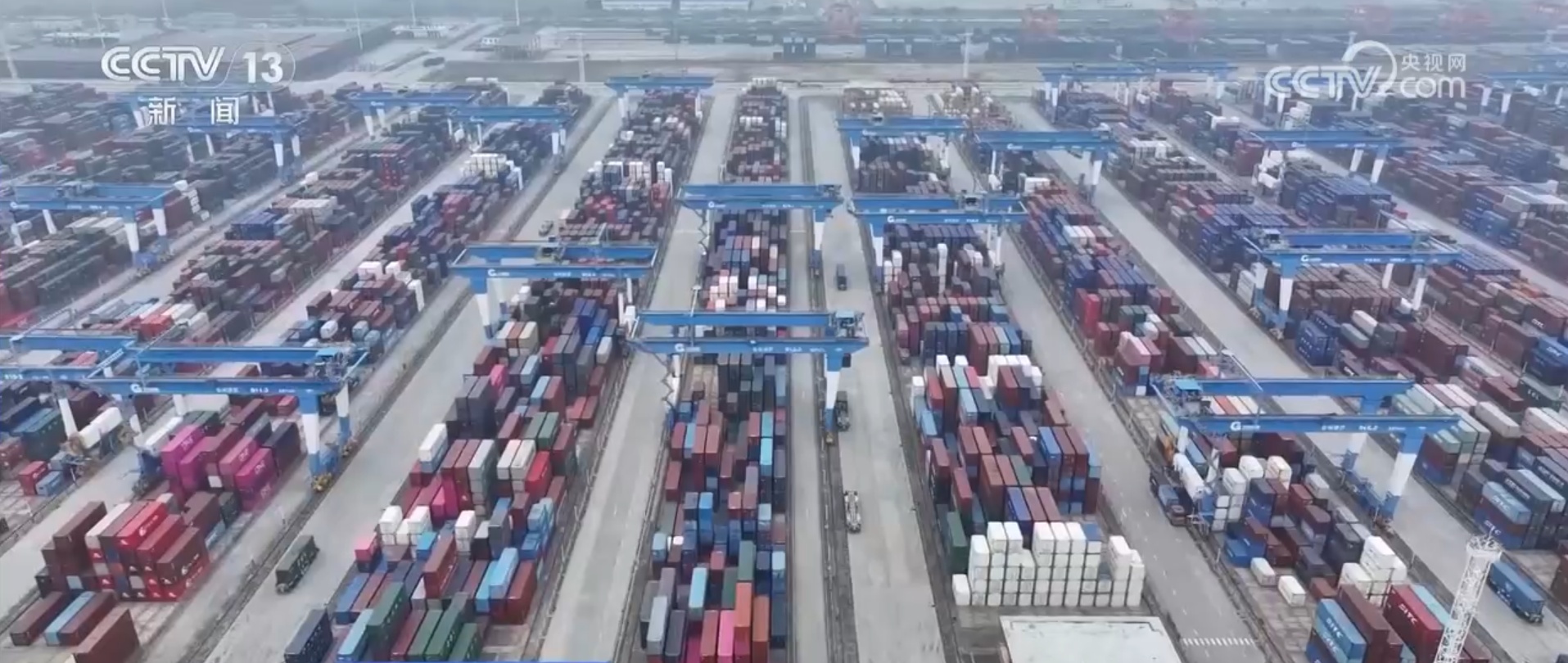 167.5亿吨、4.4%！前11个月我国港口货物吞吐量保持较快增长