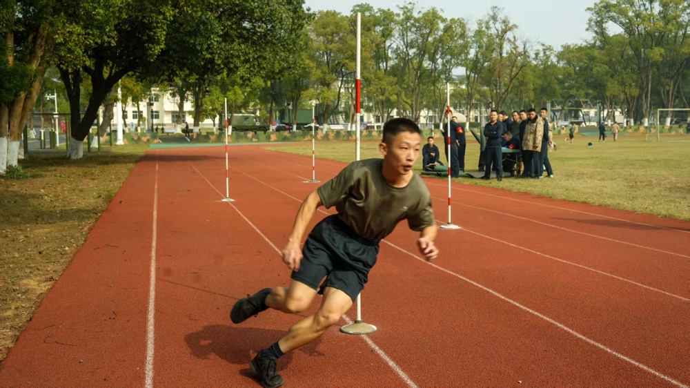 军体运动会，拼！