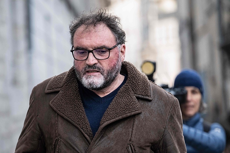 法国麻醉师“投毒”致死12名患者 被判终身监禁