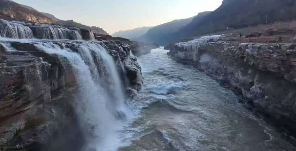 绝美奇景！陕西黄河壶口瀑布进入“冰瀑玉壶”观赏期，免门票至明年2月10日