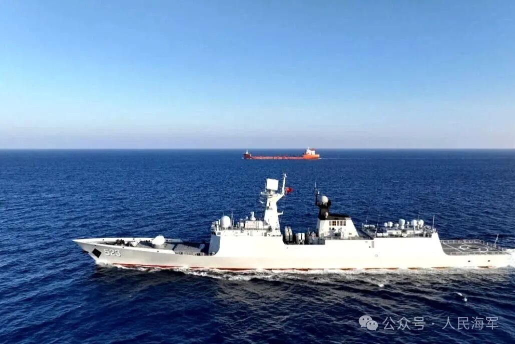 中国海军第47批护航编队完成任务返回舟山