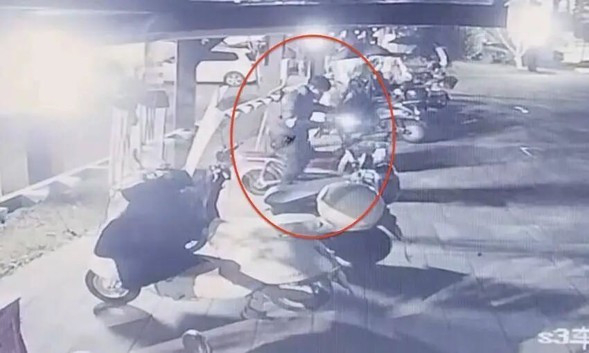 粗心小偷留下线索方便警察查