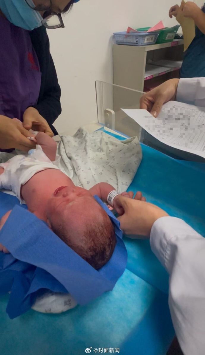 “抗震小英雄”林浩27岁得女，笑着回应：心情十分复杂