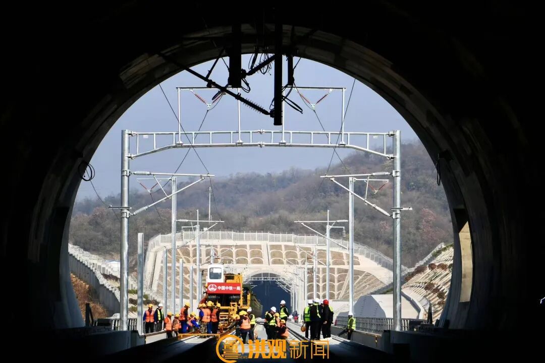昌九高铁开始全线铺轨！