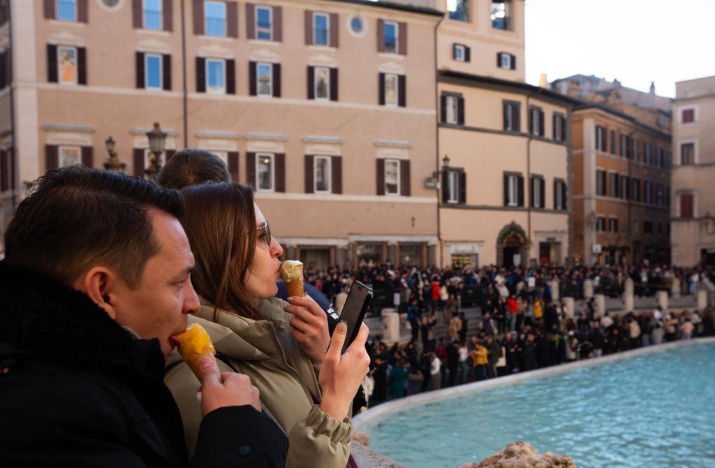 罗马“许愿池”将对游客收费