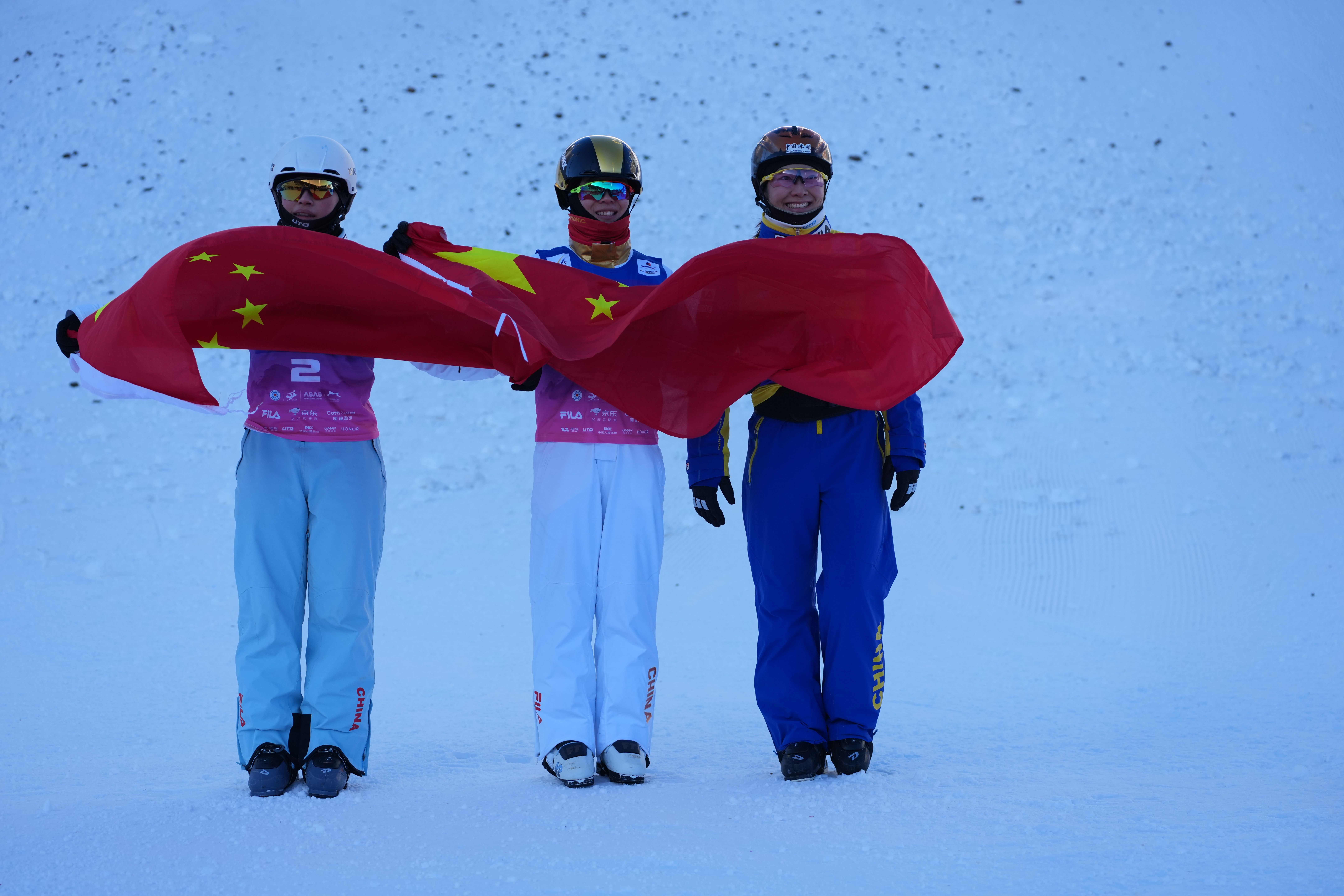 空中技巧世界杯云顶站，中国选手包揽女子前三名