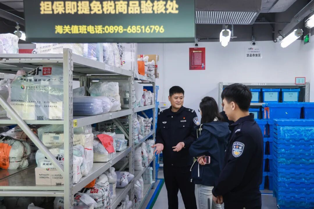 封关首日，他们彻夜未眠！记者直击海南缉私一线