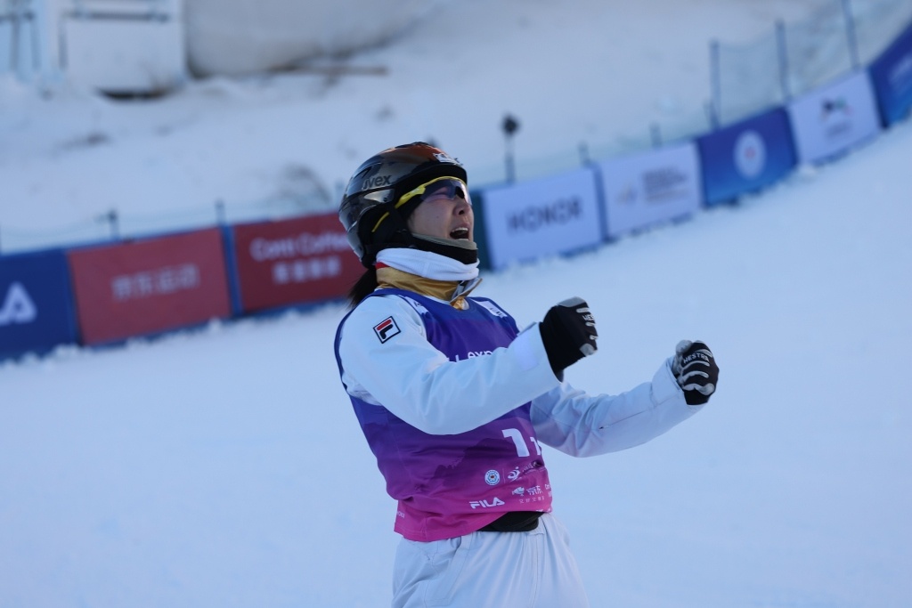 空中技巧世界杯崇礼站，中国队包揽团体金银牌