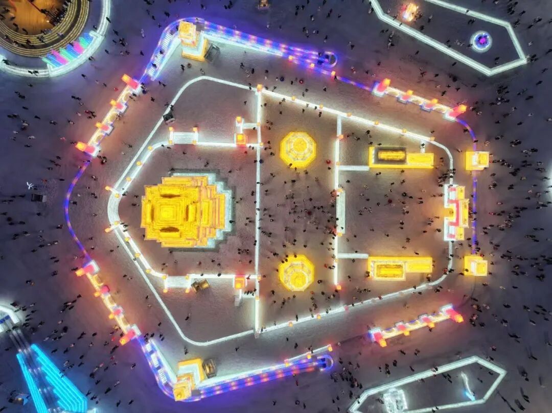 冰雕黄鹤楼火爆全网