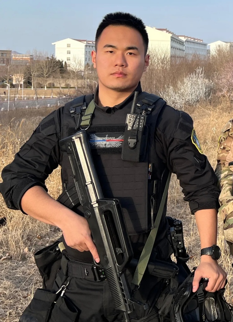 救人一命的警校生，收获了从警的第一面锦旗