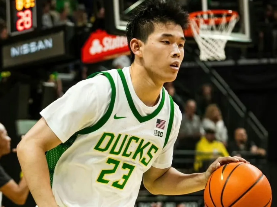 杨瀚森场边观战支持林葳！替补出场16分钟，林葳单场再创得分新高