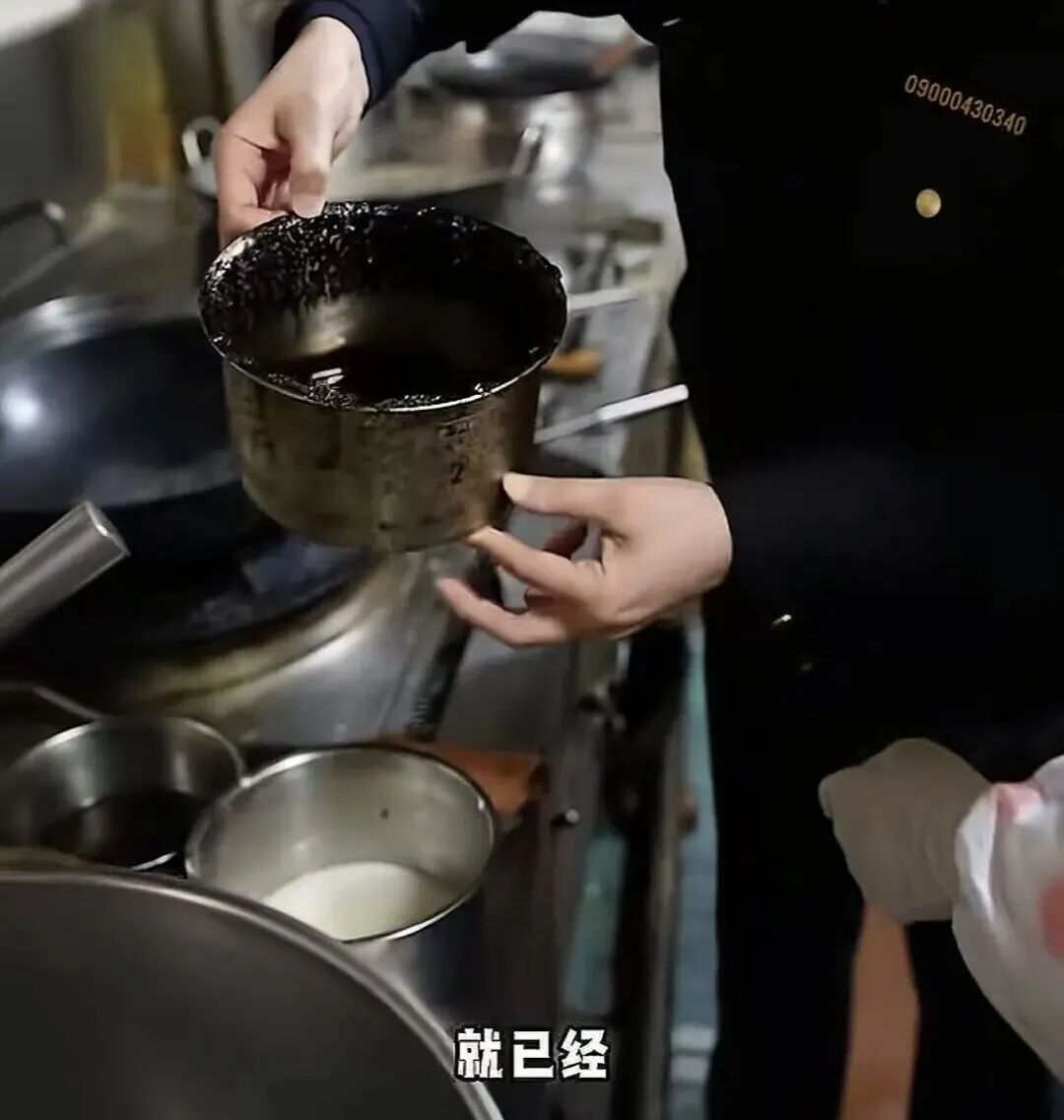 100元一碗的网红面馆，后厨不堪入目！上海监管部门出手