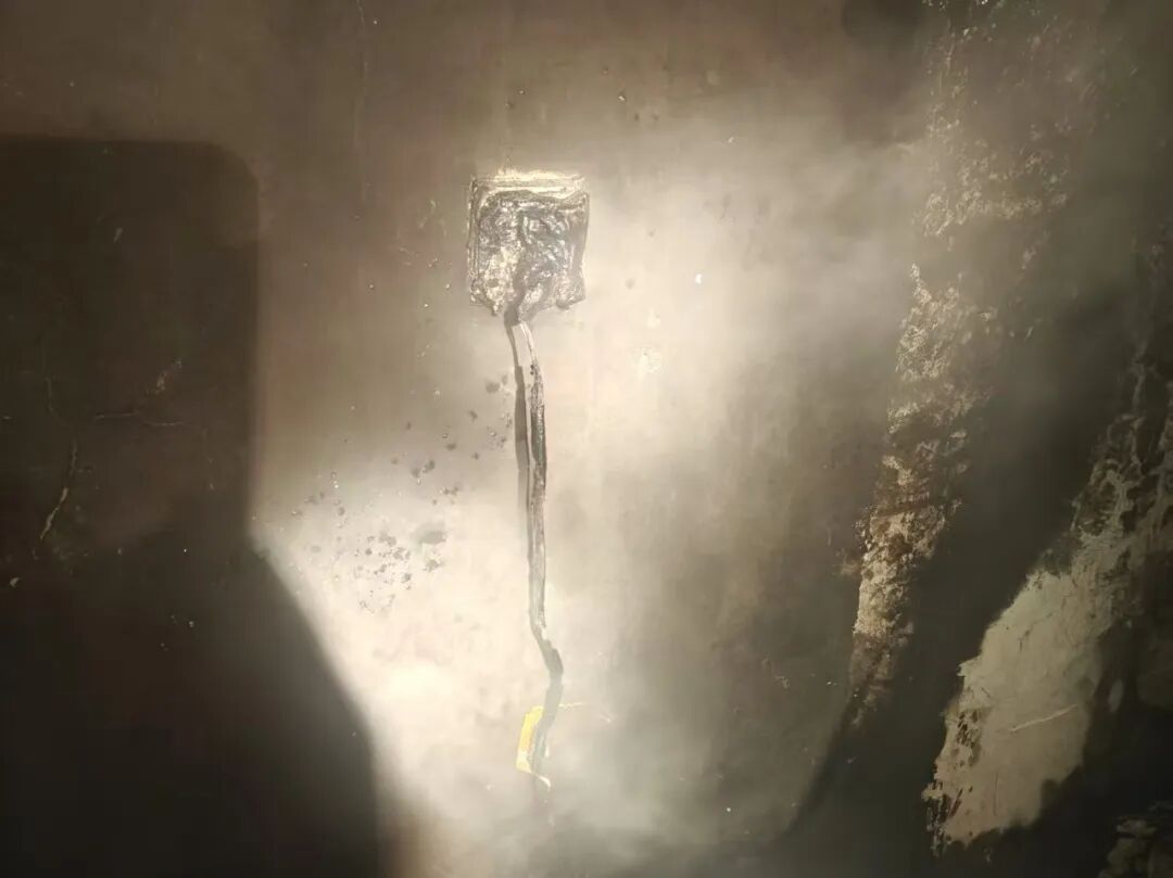 浴霸起火用水灭？这类“邪修”救法可不靠谱