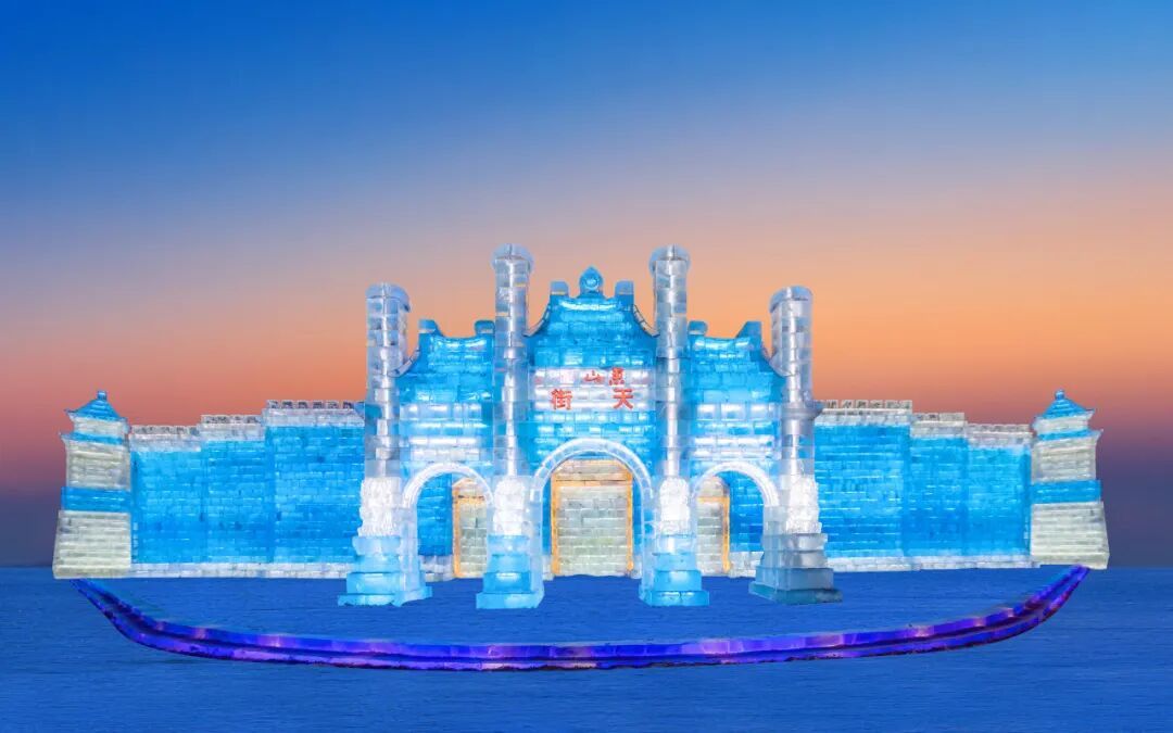 冬天，这座冰雪琉璃宫殿美的令人心醉