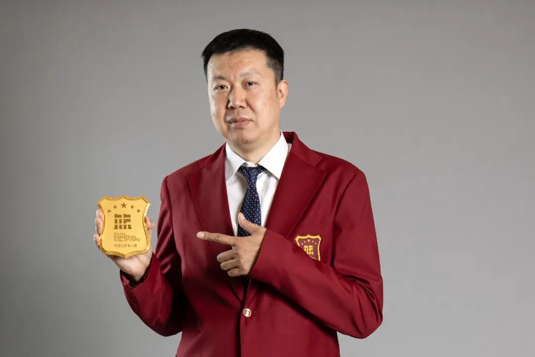 史上中国第五人！王治郅入选名人堂