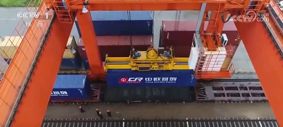 积聚“硬实力”！37.27亿吨、9.37万亿元、4000万吨 中国经济稳中有进引擎动力足