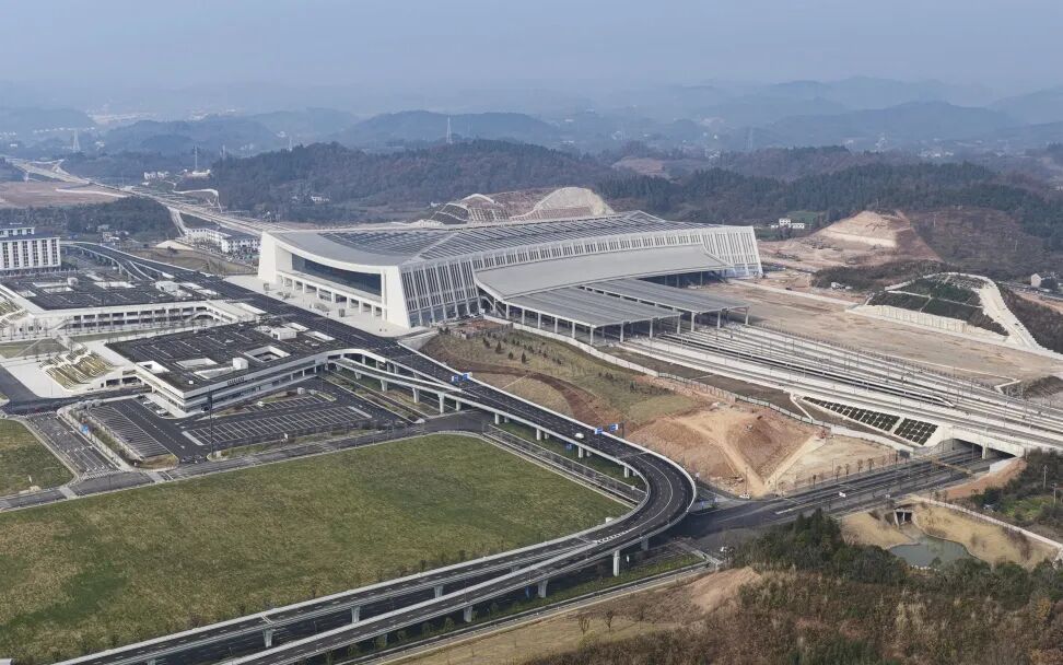 九省通衢再添新线！6座高铁站亮相