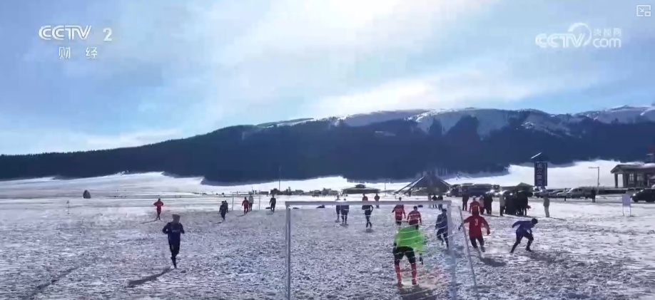 “冰雪+科考”“极寒躺冰” 特色玩法“上新”助力“冷”资源“热力全开”