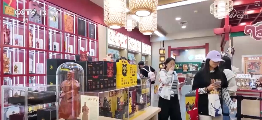 玩法上“新”聚人气！“演出+”催生消费新需求 延伸文旅消费链激活经济新动能