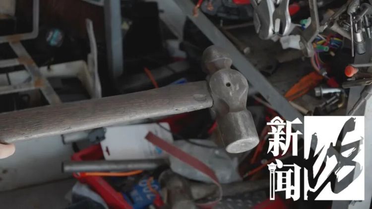 上海外卖员劝架，扑倒持锤行凶者！反被索赔12万？法院判了