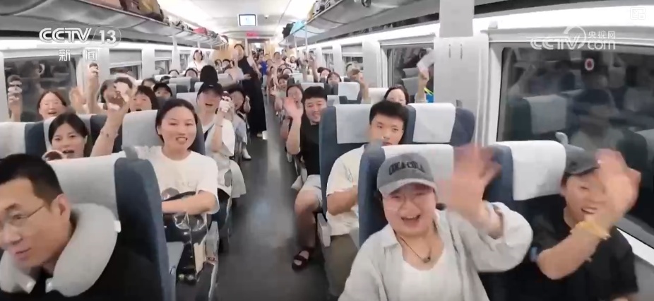 玩法上“新”聚人气！“演出+”催生消费新需求 延伸文旅消费链激活经济新动能