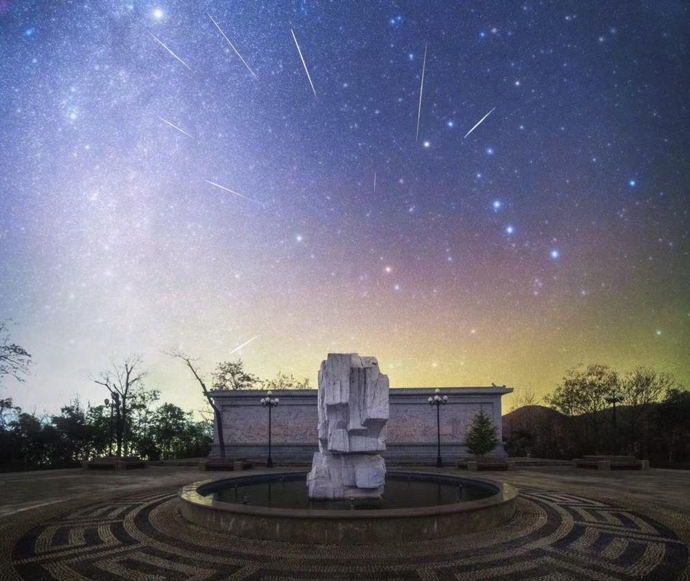 今晚，别错过2025最后一场流星雨！