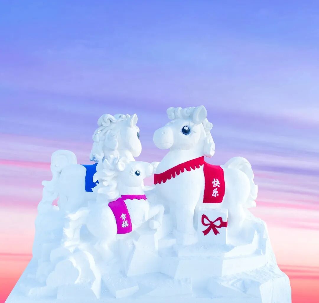 冬天，这座冰雪琉璃宫殿美的令人心醉