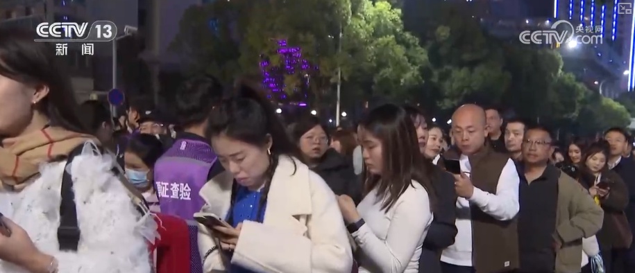 玩法上“新”聚人气！“演出+”催生消费新需求 延伸文旅消费链激活经济新动能