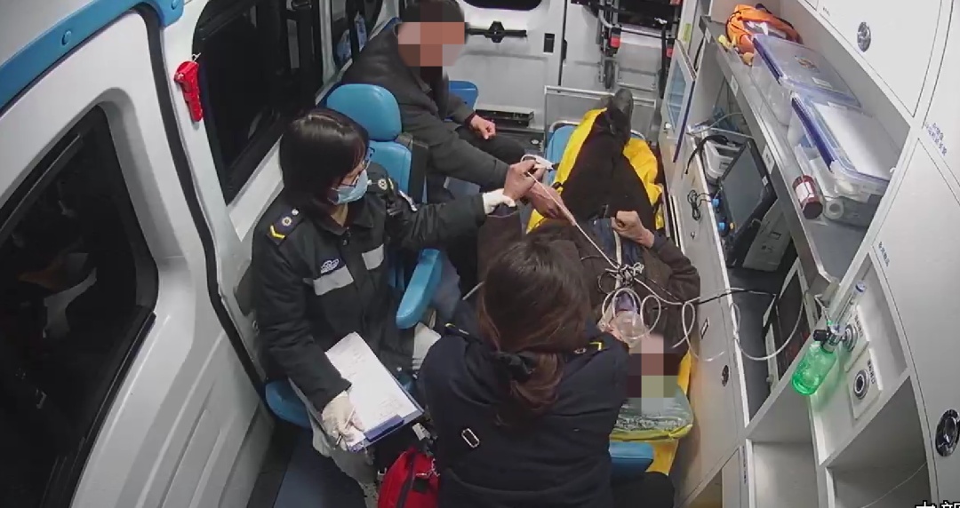 转给家长！这个潜伏家中的“隐形杀手”，让女孩洗澡中毒