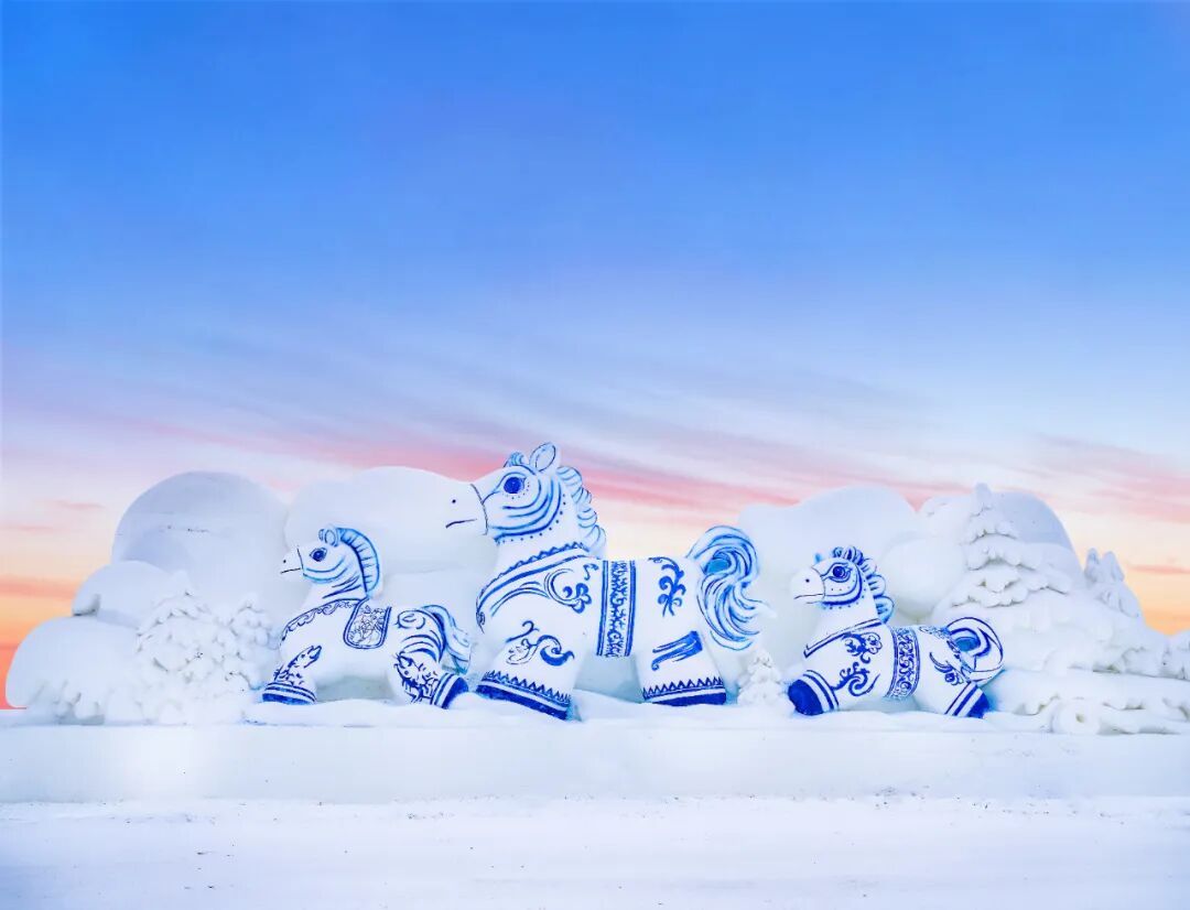 冬天，这座冰雪琉璃宫殿美的令人心醉