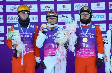 世界杯崇礼站中国空中技巧揽三金