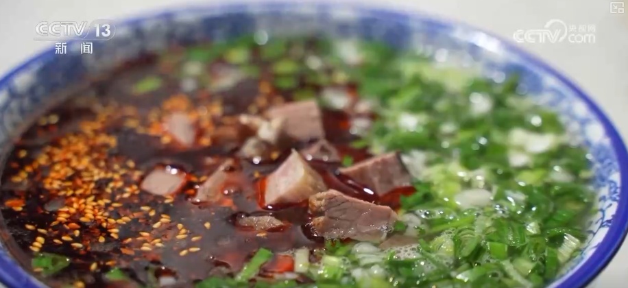 源自街头的美味加速拓展海外市场 手握技艺复合型人才为产业发展注入新活力