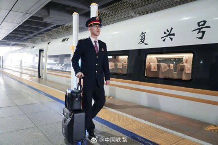 包银高铁包头至惠农段12月23日建成通车