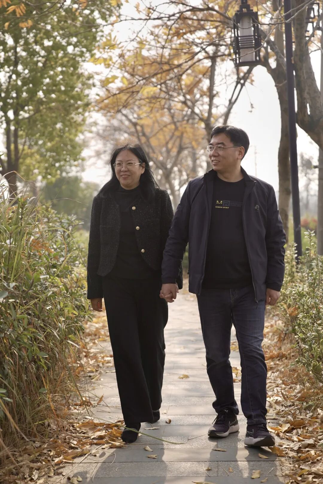 杭州男子停车救人，没想到救的竟是自己老婆！脑溢血9个月没有后遗症，网友：爱的魔力