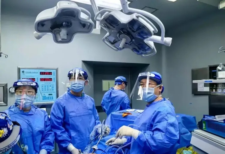 浙江31岁女子回国陪母亲体检，意外查出癌症！医生：年轻女性尤其警惕