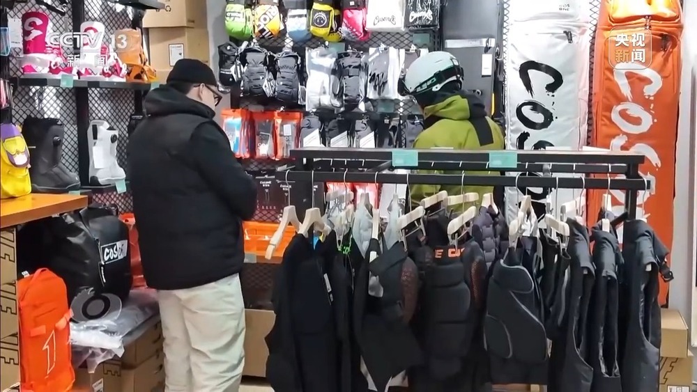 焦点访谈丨“冰雪+” 加出新场景新消费的无限可能