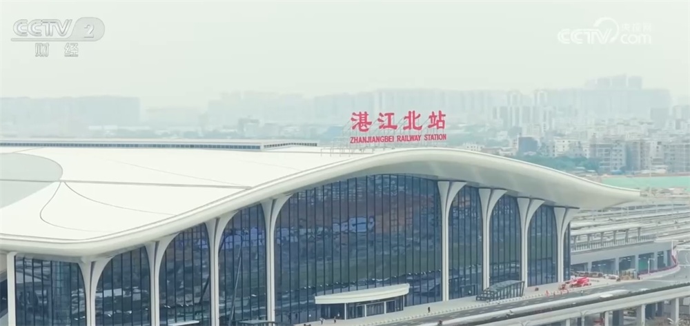 这条“钢铁大动脉”开通让区域协同发展驶上“快车道” 沿线打造城市新地标