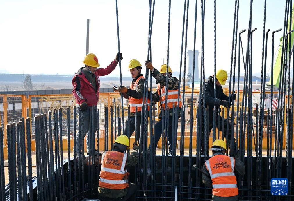 石雄铁路建设有序推进