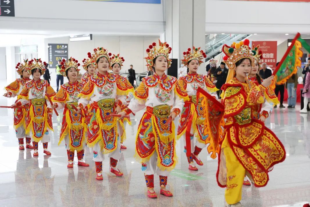 广东两条高铁同日开通！广州至湛江最快1.5小时可达