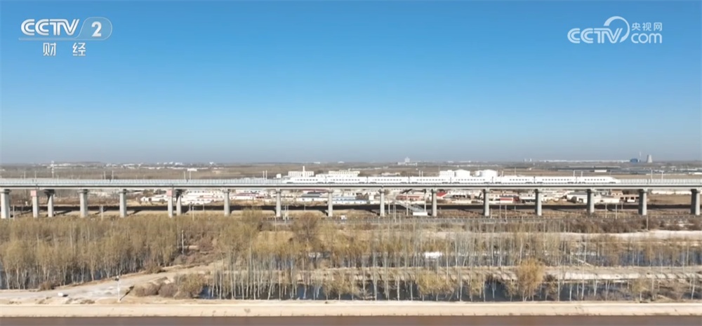 包银高铁全线开通运营牵起冬季文旅“黄金线” 新业态新场景不断涌现 包银高铁全线开通运营牵起冬季文旅“黄金线” 新业态新场景不断涌现