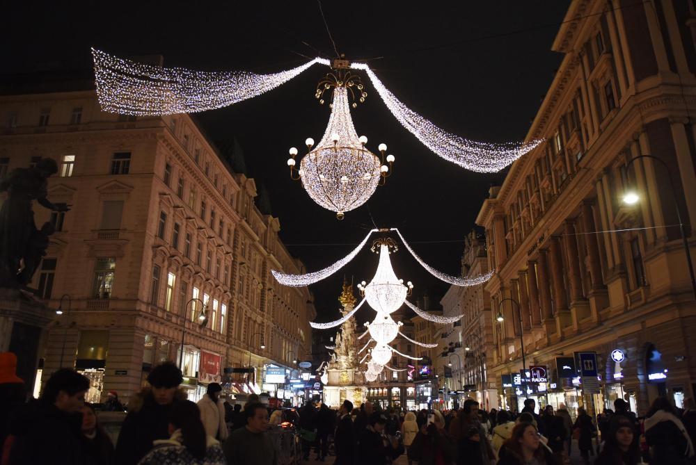 维也纳：节日氛围浓