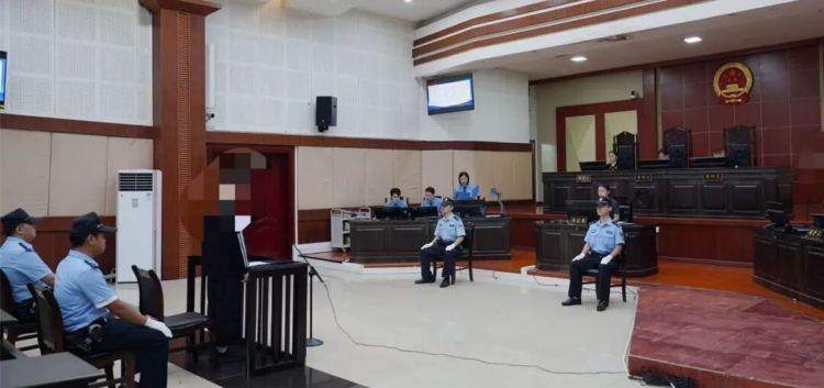 同一抢劫事实，两份判决书中却有截然不同的认定？真相隐藏了30年